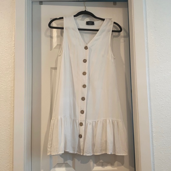 Vici Dresses & Skirts - Vici Dress, worn once. Good condition!
